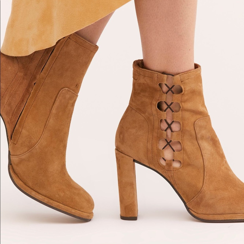 Free People Marietta Heel Boot Tan Size 9